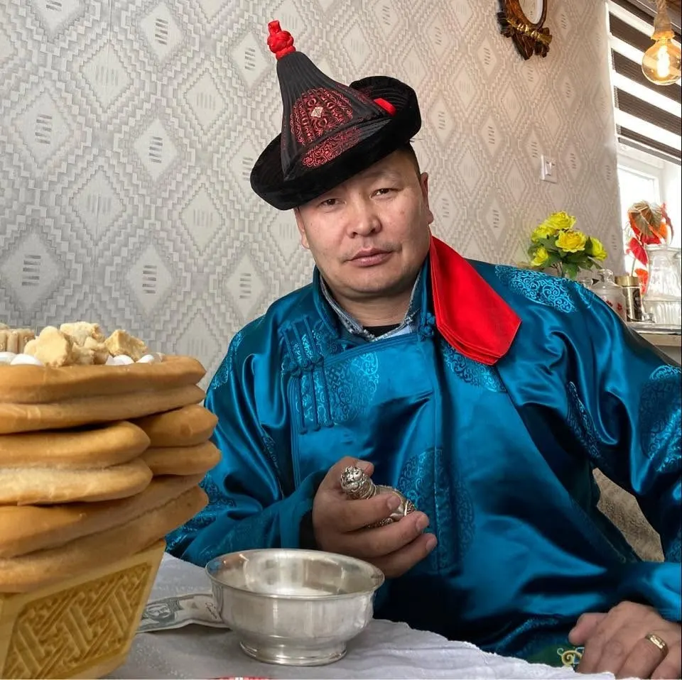 Мянганбуу